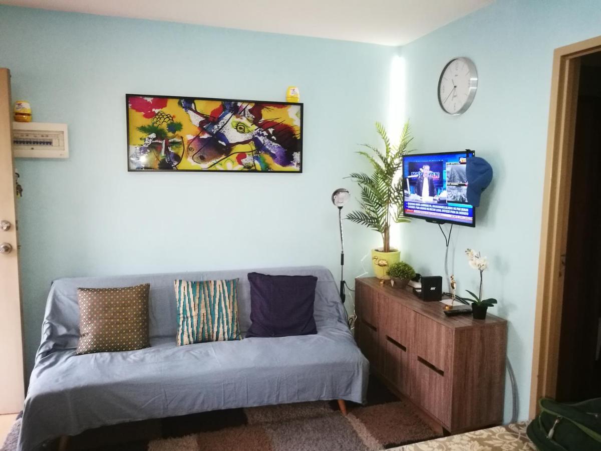2 Bedroom Sorrento Oasis Pasig City Екстер'єр фото